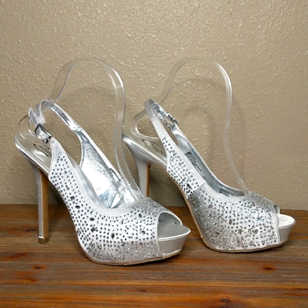 NWT Candie's Embellished Platform Heels